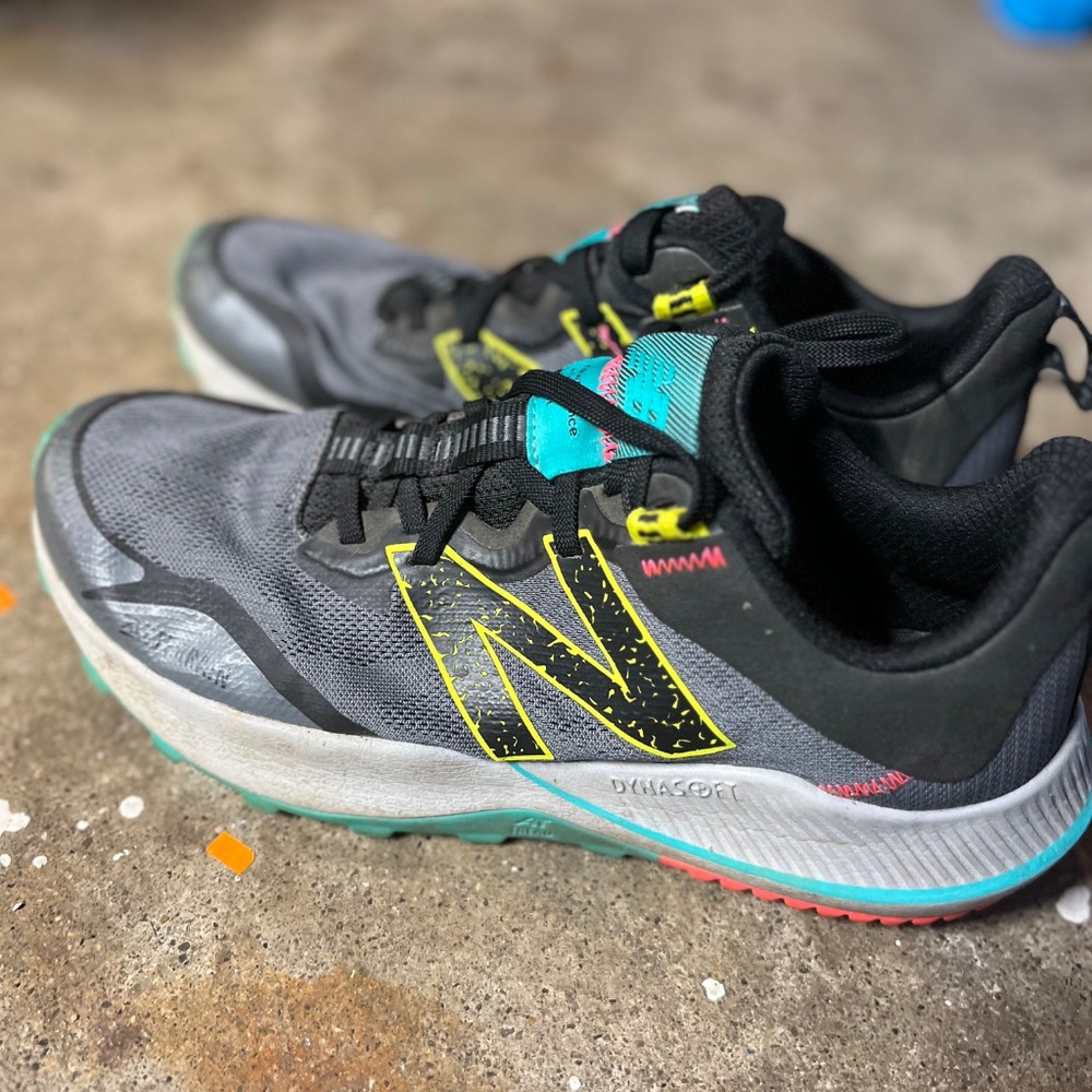 New balance shoes - Picture 5 of 6